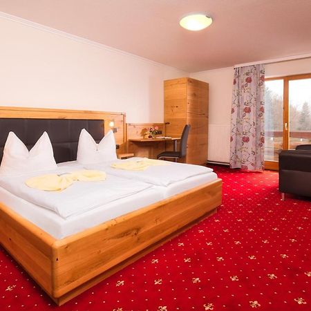 Hotel Zum Hirschen Лам Екстериор снимка