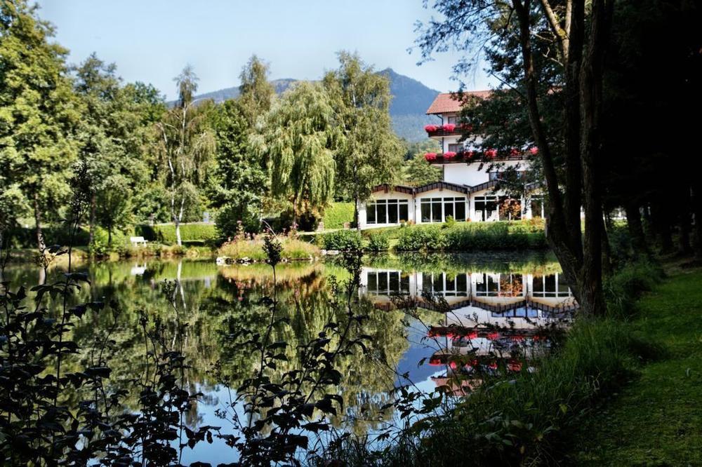 Hotel Zum Hirschen Лам Екстериор снимка