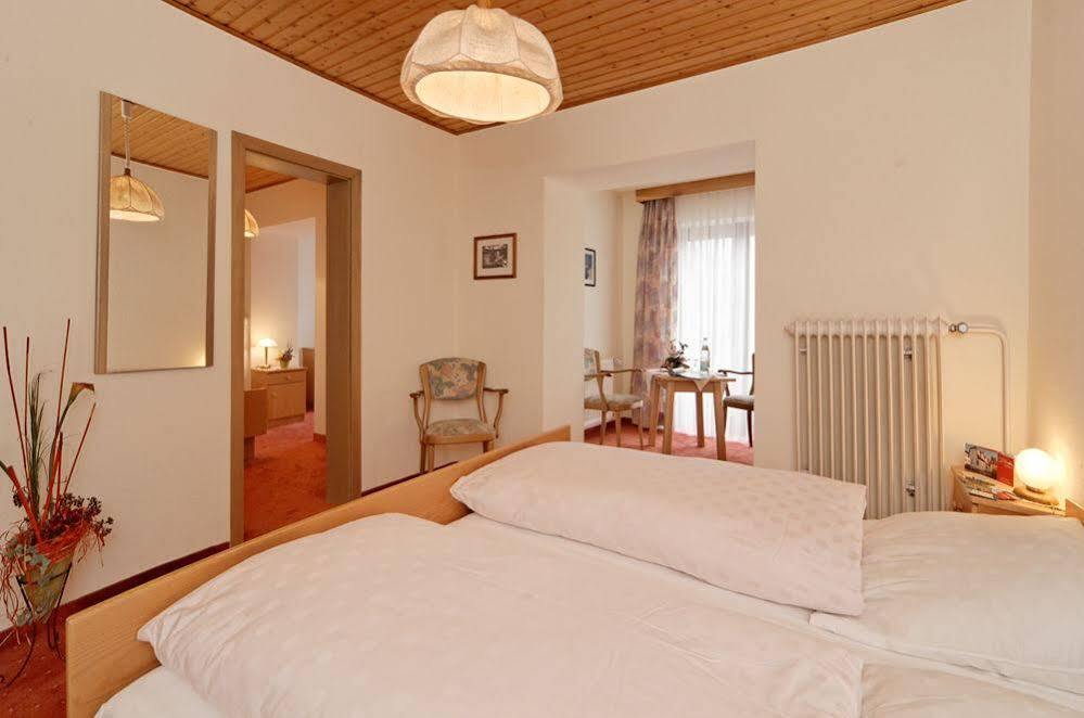 Hotel Zum Hirschen Лам Екстериор снимка
